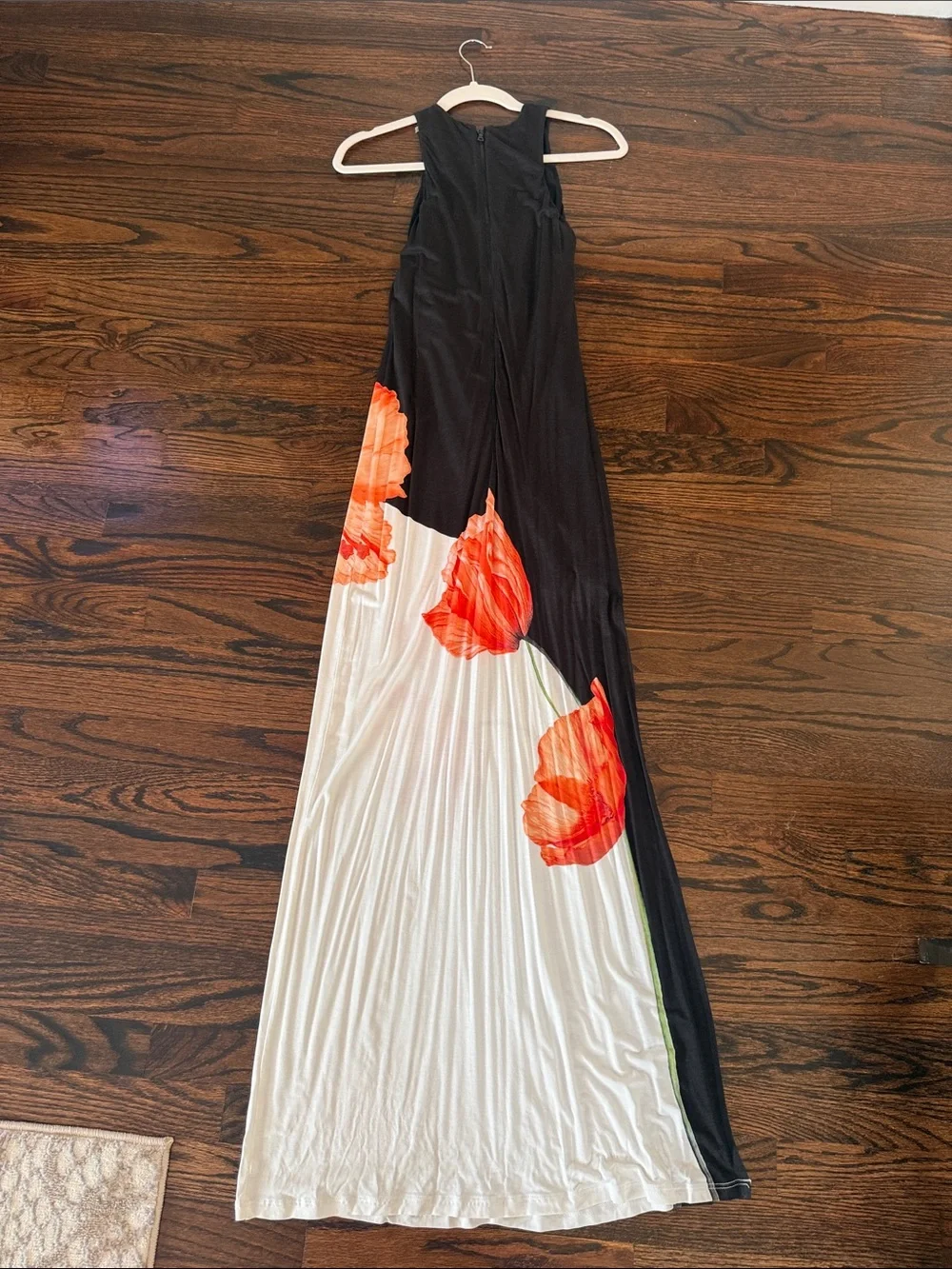 Alice + Olivia Black & White Maxi Dress with Orange Floral Print - Picture 4 of 5